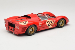 Ferrari 330 P4 #23 L. Bandini / C. Amon 24 Hours of Daytona Winner 1967 Revell 1:18 48833 Metal — billede 3 af 8