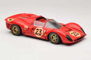 Ferrari 330 P4 #23 L. Bandini / C. Amon 24 Hours of Daytona Winner 1967 Revell 1:18 48833 Metal — billede 6 af 8