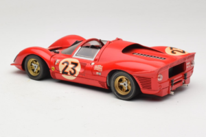 Ferrari 330 P4 #23 L. Bandini / C. Amon 24 Hours of Daytona Winner 1967 Revell 1:18 48833 Metal — billede 7 af 8