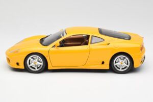 Ferrari 360 Modena Gul Bburago 1:18 3368 Metal — billede 4 af 8
