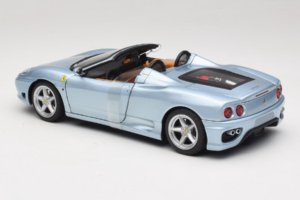 Ferrari 360 Spider Blå The Italian Job Hot Wheels 1:18 P9905 Metal — billede 5 af 6