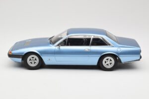 Ferrari 365 GT4 2+2 Blå KK-Scale 1:18 KKDC180162 Metal — billede 3 af 6