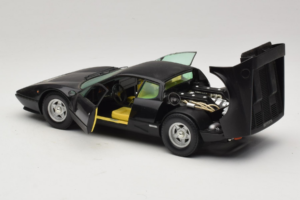 Ferrari 365 GT4 BB Sort Chrono 1:18 CH002 Metal — billede 5 af 8