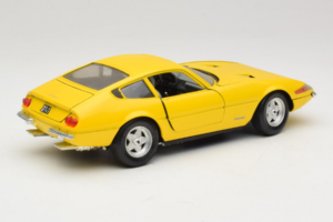 Ferrari 365 GTB/4 Daytona Gul Techno Giodi 1:18 40011-Y1 Metal — billede 2 af 7