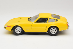Ferrari 365 GTB/4 Daytona Gul Techno Giodi 1:18 40011-Y1 Metal — billede 3 af 7
