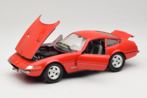 Ferrari 365 GTB/4 Daytona Rød Techno Giodi 1:18 40011-P2 Metal — billede 2 af 8