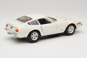 Ferrari 365 GTB/4 Daytona Berlina Hvid Techno Giodi 1:18 74007 Metal — billede 3 af 8