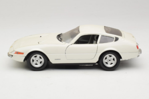 Ferrari 365 GTB/4 Daytona Berlina Hvid Techno Giodi 1:18 74007 Metal — billede 4 af 8