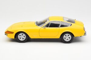Ferrari 365 GTB/4 Daytona Gul Kyosho 1:18 08162Y Metal — billede 4 af 8