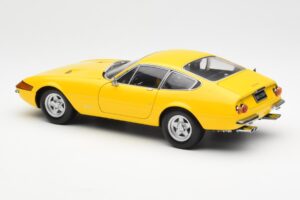 Ferrari 365 GTB/4 Daytona Gul Kyosho 1:18 08162Y Metal — billede 7 af 8