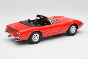 Ferrari 365 GTS Rød Solido 1:18 8017 Metal — billede 3 af 8