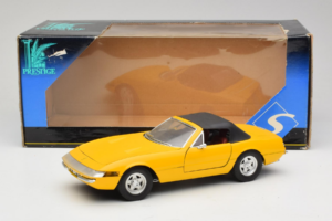Ferrari 365 GTS Gul Med Sort Tag Solido 1:18 8018 Metal — billede 8 af 8