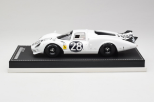Ferrari 365 P2 #28 M. Gregory / J. Schlesser NART 24 Hours of Daytona 1967 Hvid AB Models 1:18 REMC019 Resin