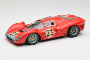Ferrari 412P #23 W. Mairesse / J. Beurlys Le Mans 1967 Rød Revell 1:18 48826 Metal