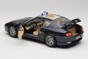 Ferrari 456 GT Carabinieri Sort Bburago 1:18 3036-B3 Metal — billede 5 af 8
