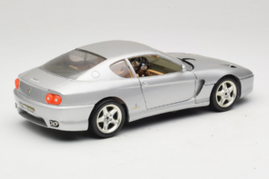 Ferrari 456 GT Sølv Bburago 1:18 3336-S1 Metal — billede 3 af 8