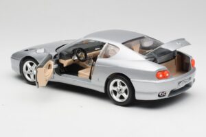 Ferrari 456 GT Sølv Bburago 1:18 3036-M2 Metal — billede 5 af 8