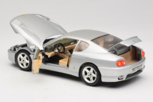 Ferrari 456 GT Sølv Bburago 1:18 3336-S1 Metal — billede 5 af 8