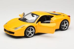 Ferrari 458 Italia Gul Hot Wheels 1:18 P9894 Metal — billede 2 af 8