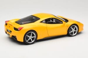 Ferrari 458 Italia Gul Hot Wheels 1:18 P9894 Metal — billede 3 af 8