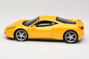 Ferrari 458 Italia Gul Hot Wheels 1:18 P9894 Metal — billede 4 af 8