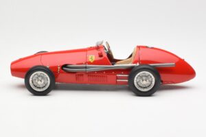 Ferrari 500 F2 #1 A. Ascari F1 Double World Champion 1952-1953 CMC 1:18 M-056 Metal — billede 3 af 6