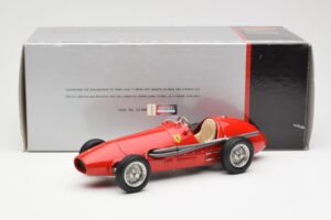 Ferrari 500 F2 #1 A. Ascari F1 Double World Champion 1952-1953 CMC 1:18 M-056 Metal — billede 6 af 6