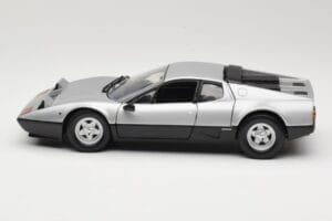 Ferrari 512BB Sølv Kyosho 1:18 08171S Metal — billede 4 af 8