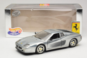 Ferrari 512M Chrome Silver Hot Wheels 1:18 25739 Metal — billede 8 af 8