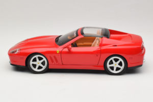 Ferrari 575M Superamerica Rød Hot Wheels 1:18 J2858 Metal — billede 4 af 8