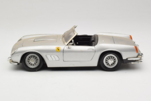 Ferrari California Cabriolet Sølv Tonka 1:18 01109-S1 Metal — billede 4 af 8