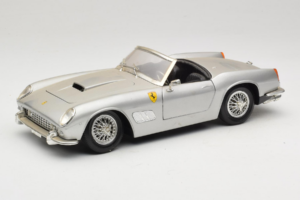 Ferrari California Cabriolet Sølv Tonka 1:18 01109-S1 Metal