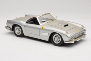 Ferrari California Cabriolet Sølv Tonka 1:18 01109-S1 Metal — billede 6 af 8