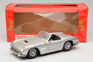 Ferrari California Cabriolet Sølv Tonka 1:18 01109-S1 Metal — billede 8 af 8