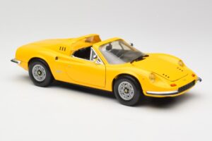 Ferrari Dino 246 GTS Gul Hot Wheels 1:18 23920 Metal — billede 6 af 8