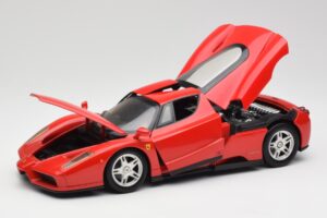 Ferrari Enzo Rød Hot Wheels 1:18 56293 Metal — billede 2 af 8