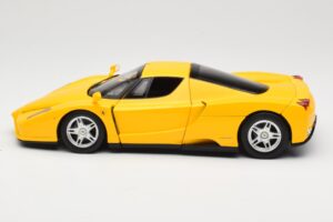 Ferrari Enzo Gul Hot Wheels 1:18 C1550 Metal — billede 4 af 8