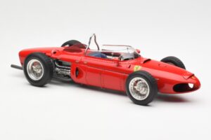 Ferrari Dino 156 Sharknose F1 1961 CMC 1:18 M-078 Metal — billede 4 af 6