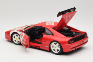 Ferrari F355 Berlinetta Rød med hvide hjul UT Models 1:18 180074020-P2 Metal — billede 5 af 8