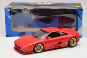 Ferrari F355 Berlinetta Rød Med Custom Guldfælge UT Models 1:18 180074020-P5 Metal — billede 8 af 8