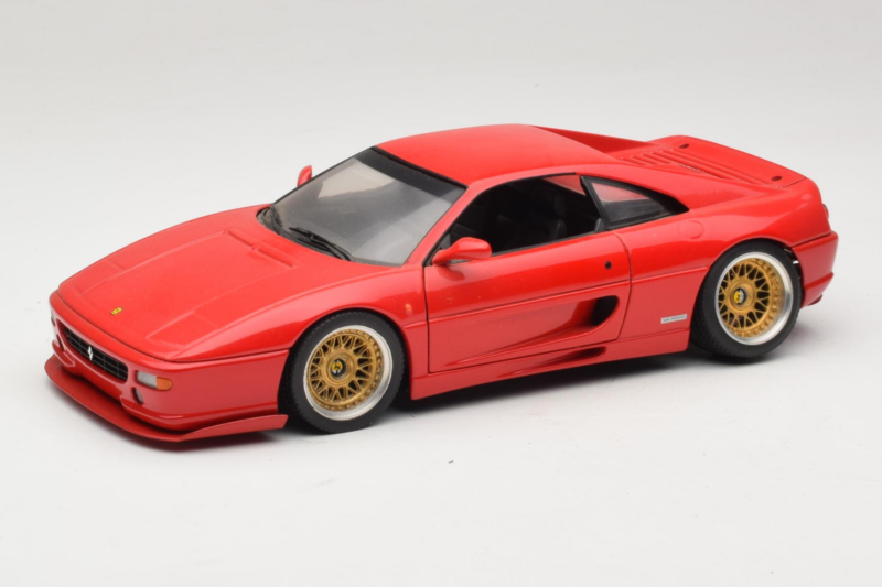 Ferrari F355 Berlinetta Rød Med Custom Guldfælge UT Models 1:18 180074020-P5 Metal