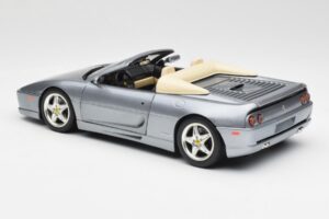 Ferrari F355 Spider Sølv Hot Wheels 1:18 23907-M1 Metal — billede 7 af 8