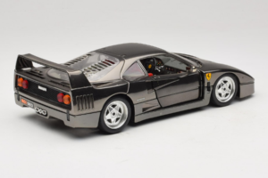 Ferrari F40 Chrome Black Bburago 1:18 3401-B1 Metal — billede 3 af 8