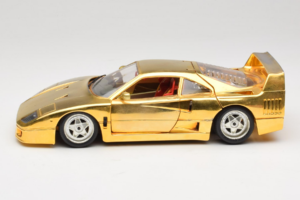 Ferrari F40 Chrome Gold Limited Edition 250 pcs Bburago 1:18 3332-G1 Metal — billede 4 af 8