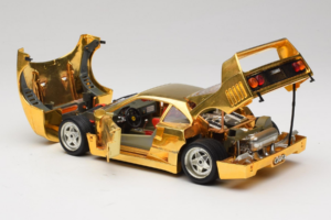 Ferrari F40 Chrome Gold Limited Edition 250 pcs Bburago 1:18 3332-G1 Metal — billede 5 af 8