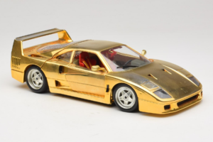 Ferrari F40 Chrome Gold Limited Edition 250 pcs Bburago 1:18 3332-G1 Metal — billede 6 af 8