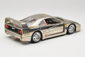Ferrari F40 Chrome Silver Bburago 1:18 3401 Metal — billede 3 af 8