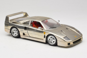 Ferrari F40 Chrome Silver Bburago 1:18 3401 Metal — billede 6 af 8