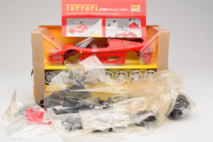 Ferrari F40 Rød Model Kit Maisto 1:18 39822 Metal — billede 2 af 2