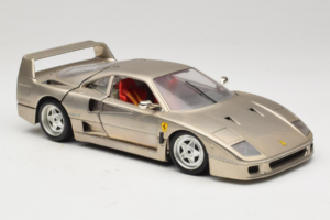 Ferrari F40 Dark Chrome Silver Kroymans Begrænset Udgave Bburago 1:18 3032-C2 Metal — billede 6 af 8